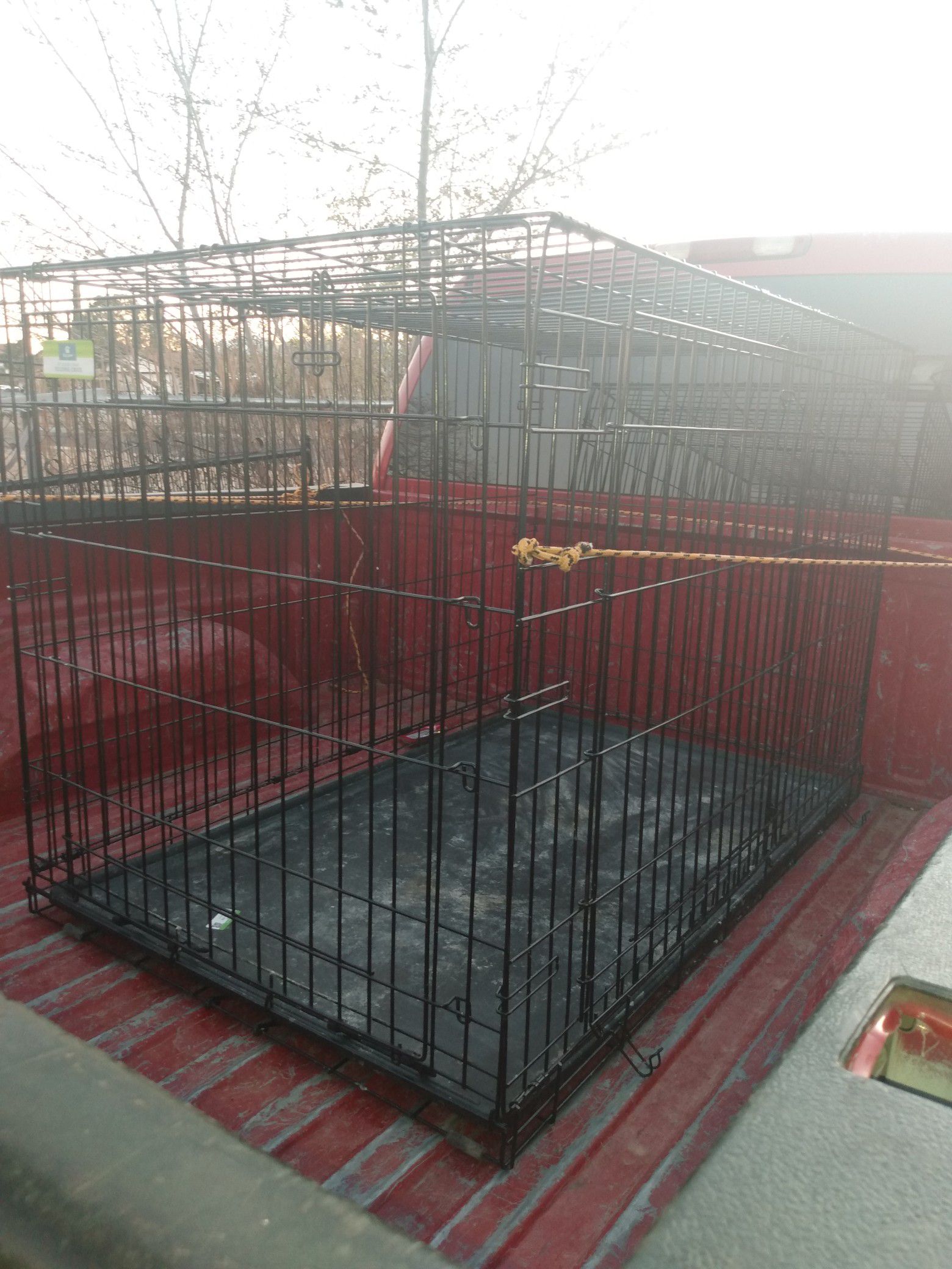 Extra large dog kennel/new