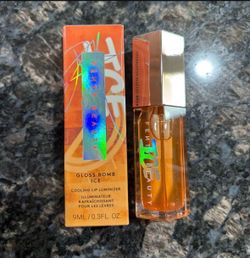 NEW FENTY BEAUTY GLOSS BOMB ICE COOLING LIP LUMINIZER LIMITED EDITION $12!!!