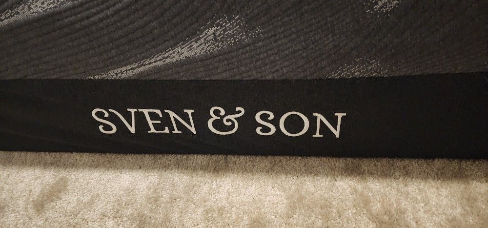 Sven And Son 14 Inch Hybrid King Memory Foam Mattress Used