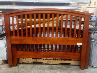 Full size bed Fran $30