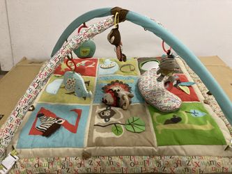 Skip Hop Play Activity Mat/Gym In