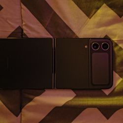 Galaxy Z Flip 4