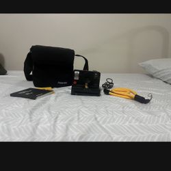 Polaroid Originals 9010 OneStep+ + Bluetooth Connect  I-Type Instant Film Camera