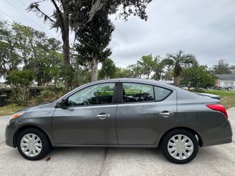 2016, Nissan Versa SV