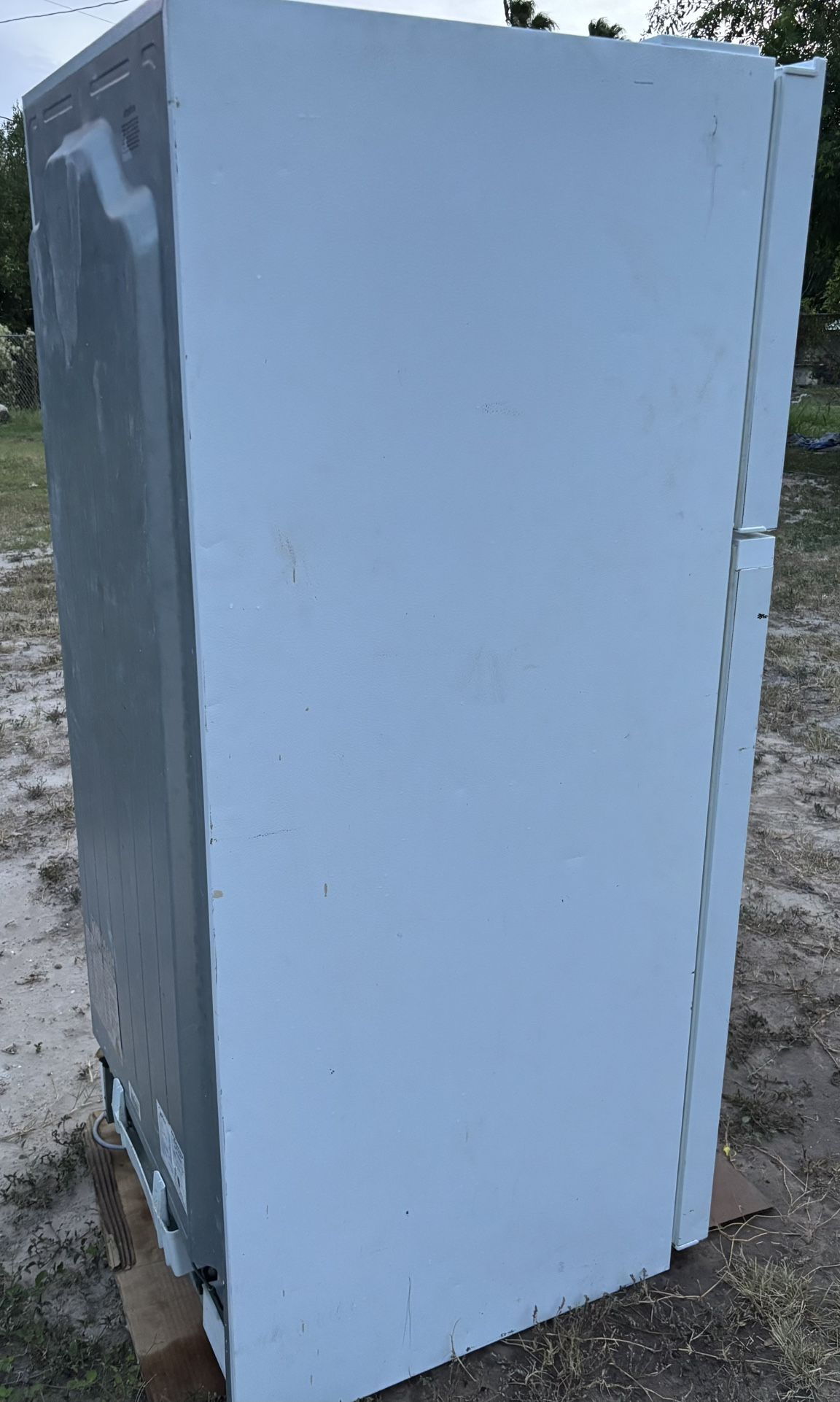 Refrigerator