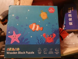 Wooden block puzzle