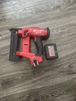 Milwaukee 18 ga narrow crown staple