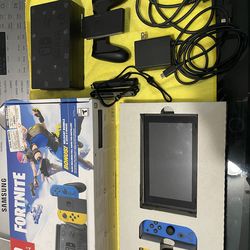 Nintendo switch Fortnite edition wildcat Cib  NO CODE