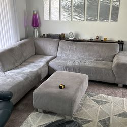 Sectional Couch with Ottoman