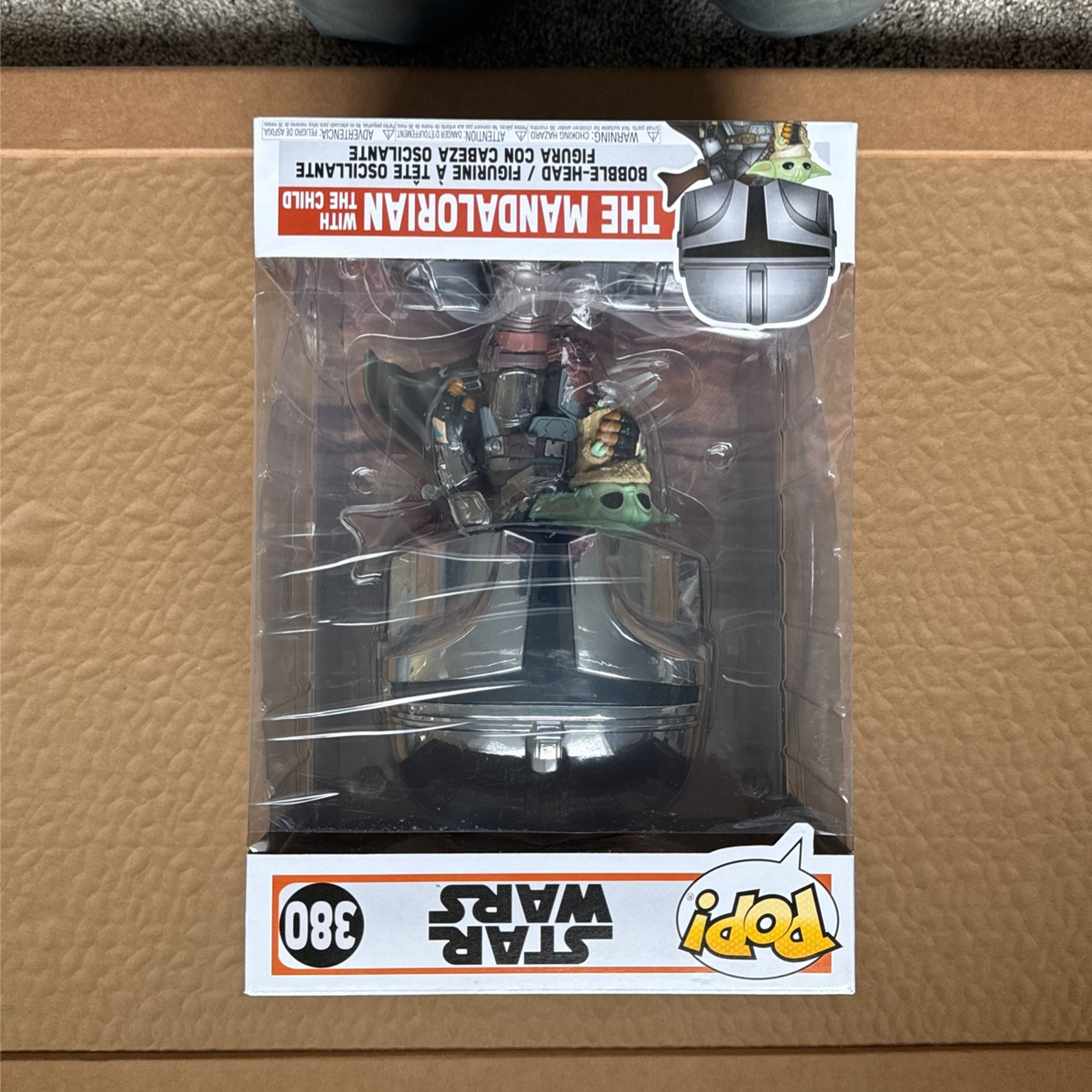 Funko Pop Mandaloroan With The Child
