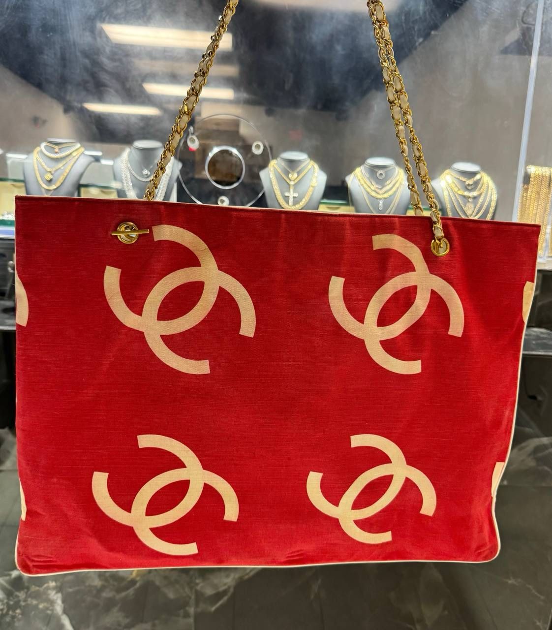 Chanel Large CC Chain Tote w/ Pouch - Neutrals Totes Red Color Good Condition