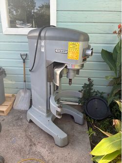 Hobart 60-Qt Commercial Mixer – Heavy Duty – Great Condition