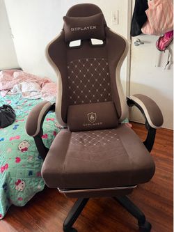 GTPLAYER ACE Series fabric gaming chair with the headrest and lumbar pillow included.
