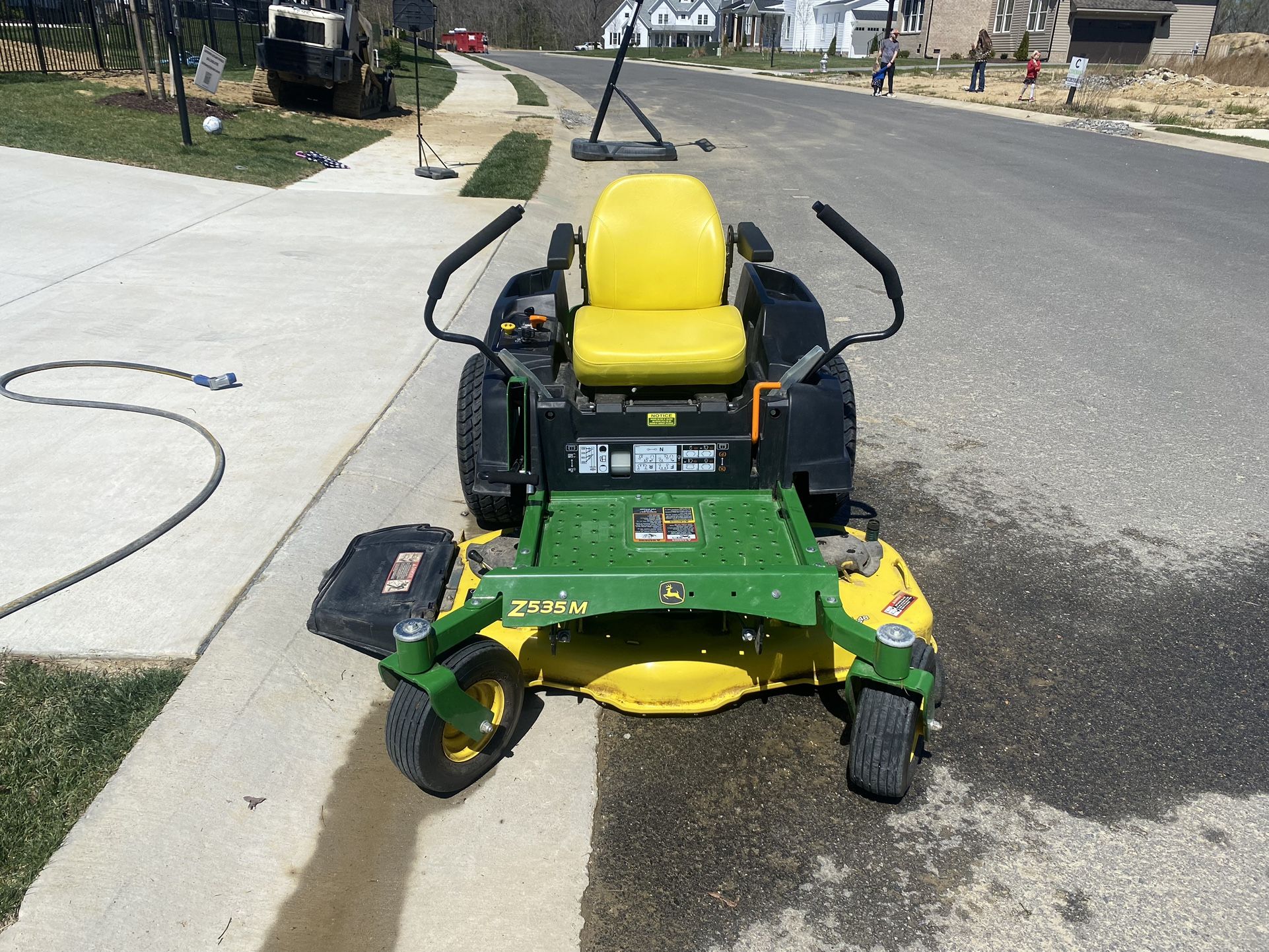 2017 John Deere Z535M Ztrak Zero Turn mower 48” With 88.5 Hours 