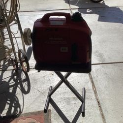 HONDA Gas Generator works Perfect excellent condition almost new 1000 more than 1000 at the store. I am asking 550.