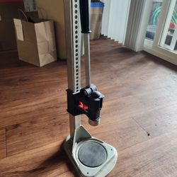 Benchtop Bottle Capper