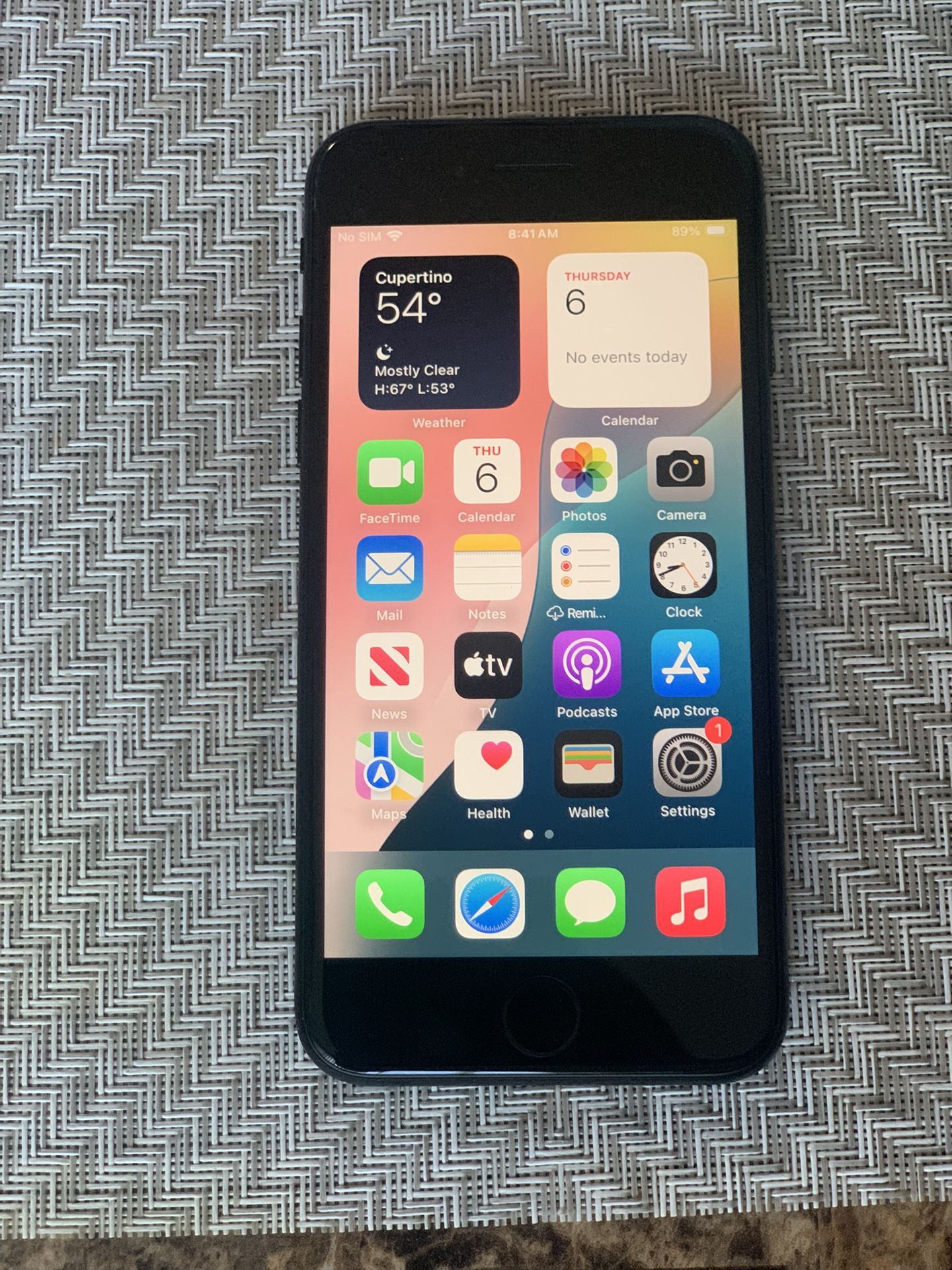 UNLOCKED APPE IPHONE SE (2020) 64GB