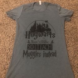 Like New T-shirt Size M