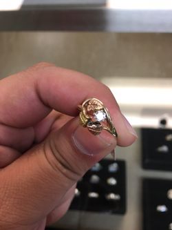 Ladies Black Hills Gold Ring