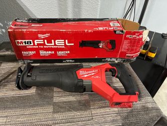 Milwaukee M18 FUEL Sawzall Reciprocating Saw