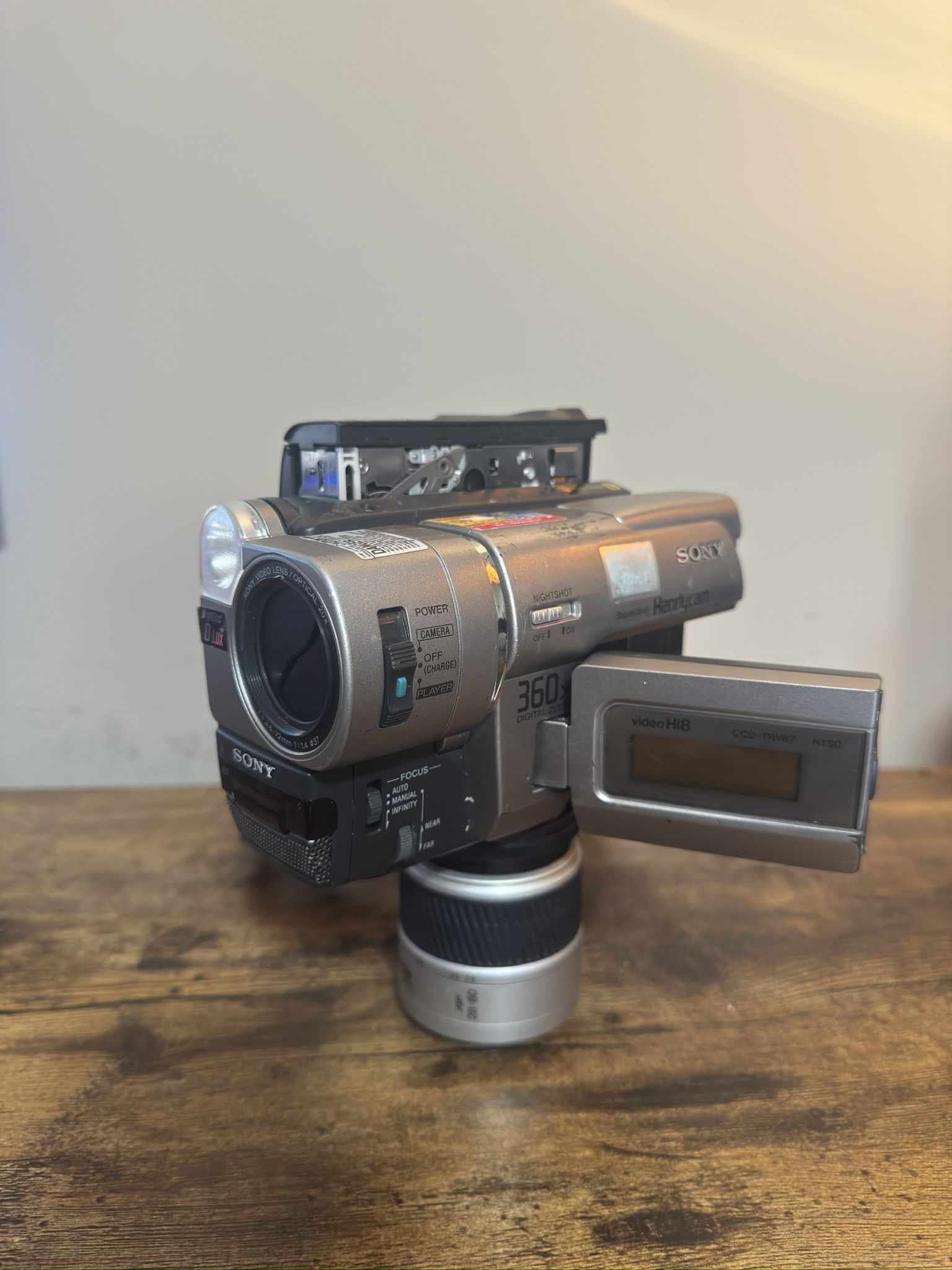 Sony HandyCam CDD-TR67 Hi-8 camcorder *as is*