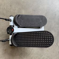 NEW Stepper Machine Exercise Step Machine