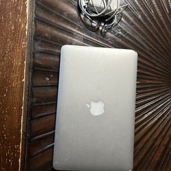 Macbook Air 11.6 Inch (Late 2014) Great Condition