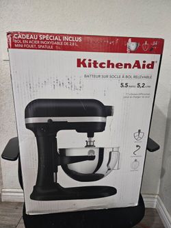 KitchenAid 5.5 Quart Bowl-Lift Stand Mixer