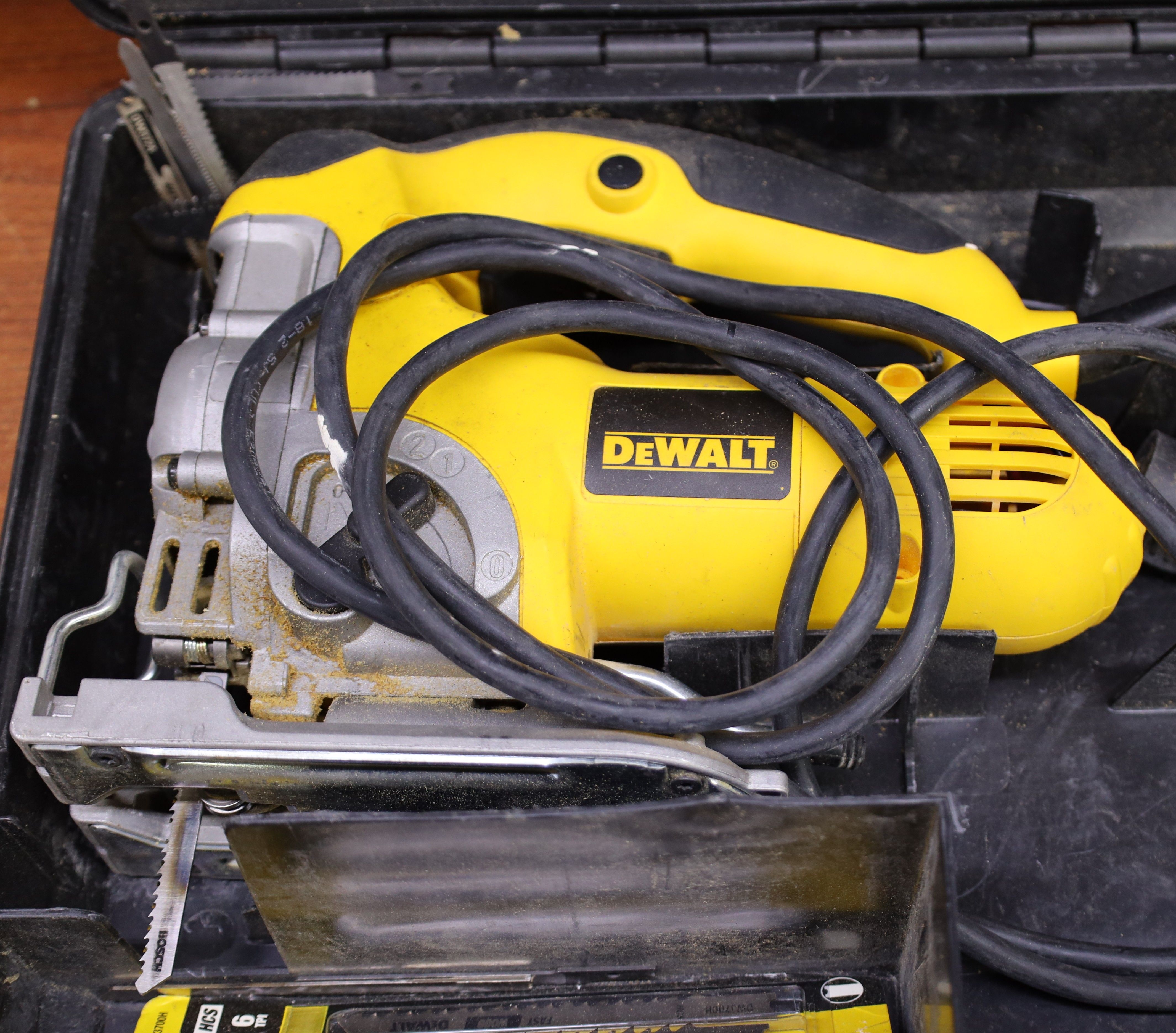DeWalt DW331 Corded Variable Speed Jig Saw
