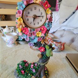 Hummingbird Bird Clock