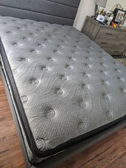Queen mattress 14"hibrid medium firm