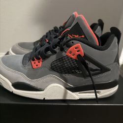 Jordan 4s