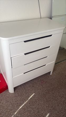 White 4-Drawer Dresser