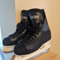 CCM Pro 102 Hockey Skates Size 7 Excellent Condition 