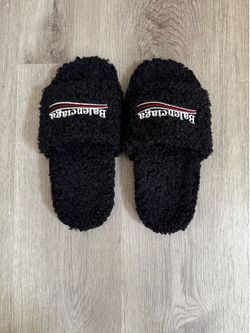 black balenciaga fur slides size 8 (no box)