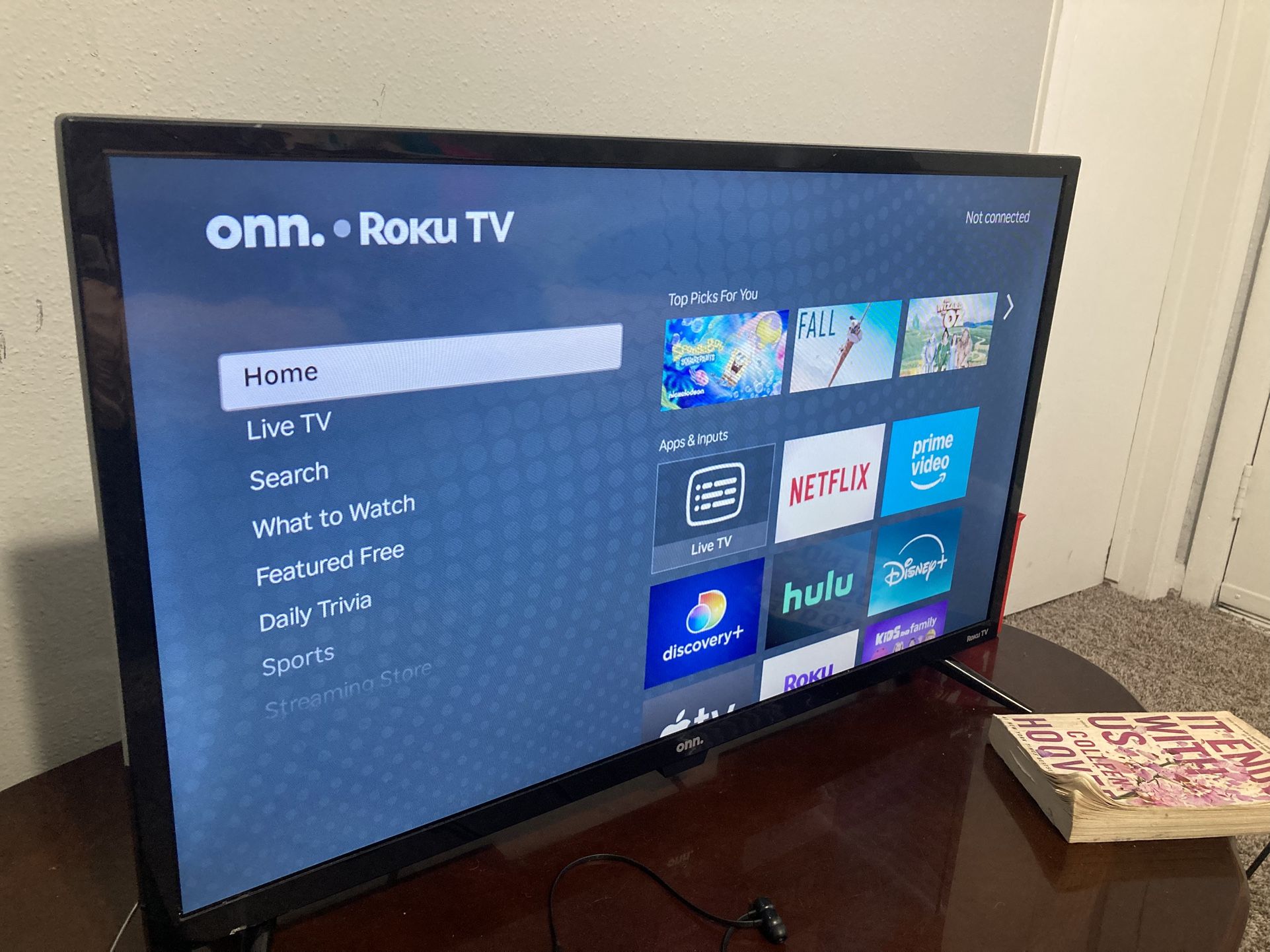 32 Inch ROKU Smart TV Perfect Condition!