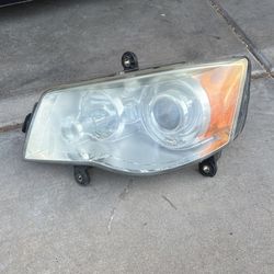 Headlight for 08-16 Chrysler Town & Country Left Driver Side