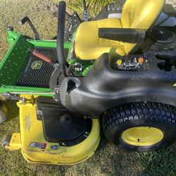 John Deere Zero Turn Mower 54”