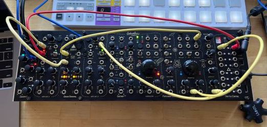 https://offerup.com/redirect/?o=RW5kb3JwaGluLmVz Shuttle System (Black) Modular Synth