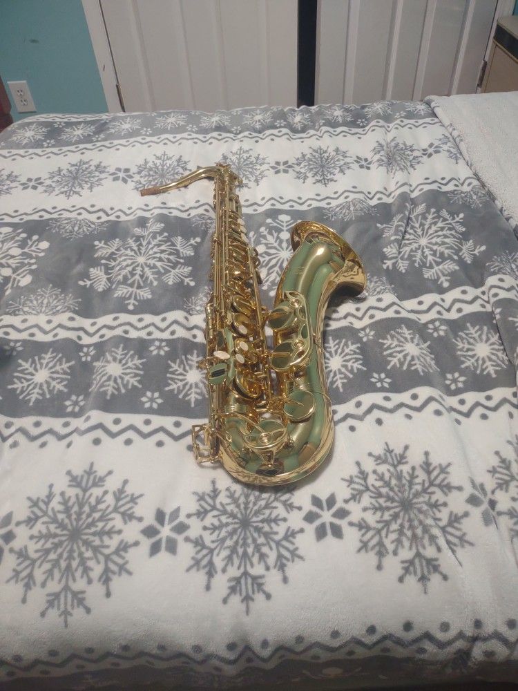 Tenor Saxophone (JUST 450$!!)