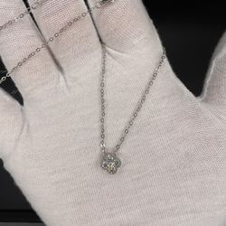 Moissanite 