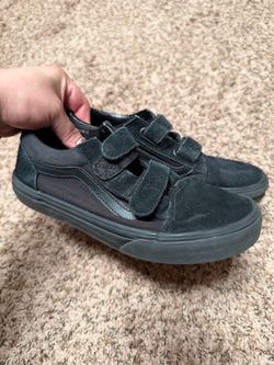 Black VANS size 5 in boys (kids)
