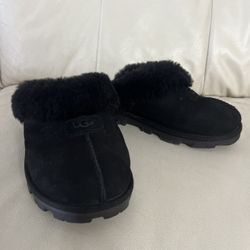 UGG COQUETTE SLIPPER 5125 BLACK WOMAN'S SIZE 9