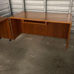 Desk - High Quality-Sold Cherry Wood 