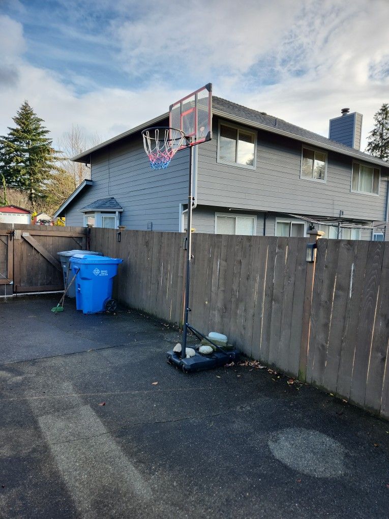 Kids Basketball Hoop