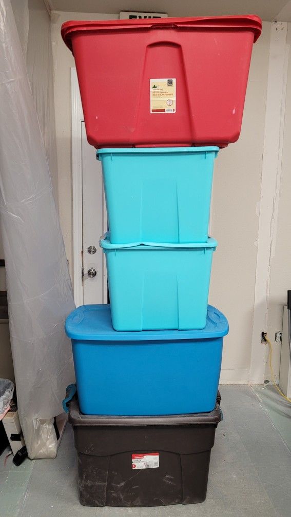 Sterlite Storage Containers