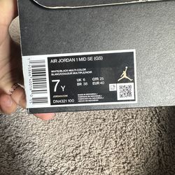 air jordan 1 mid se black white multi color w