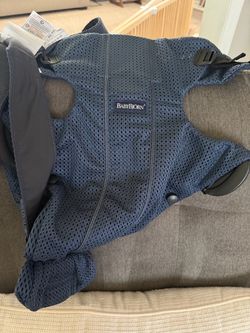 Baby bjorn mini carrier
