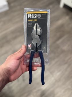 Klein Tools 9" Lineman's Pliers