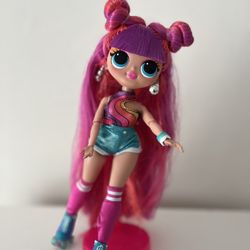 LOL Surprise OMG Roller Chick Fashion Doll
